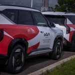 Kia Ecuador transportó el Trofeo de la Copa Mundial de la FIFA 2026™ durante el Trophy Tour en Quito